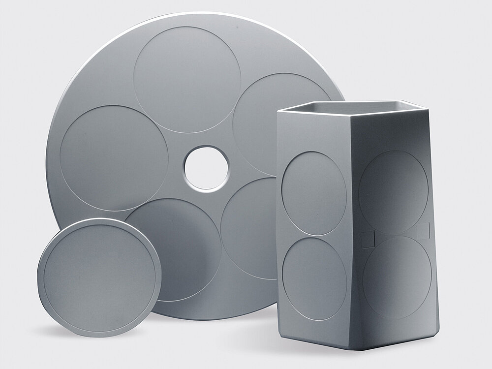 Utviklingen av CVD-SiC fra tynnfilmbelegg til bulkmaterialer